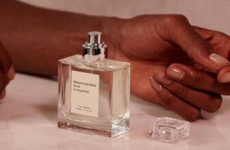 The Best Hinoki Perfumes—and What the Woodsy Note Smells Like