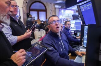 Down Arrow Button Icon